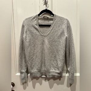 Everlane cashmere v-neck.